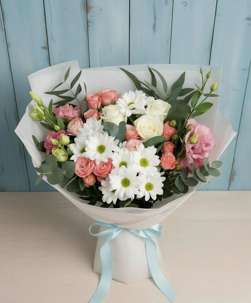 Букет цветов из: Розы, Лизиантусы и Хризантемы в Большие Парфенки