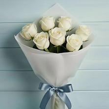 Букет 7 Белых роз Эдлесс Лав в Большие Парфенки