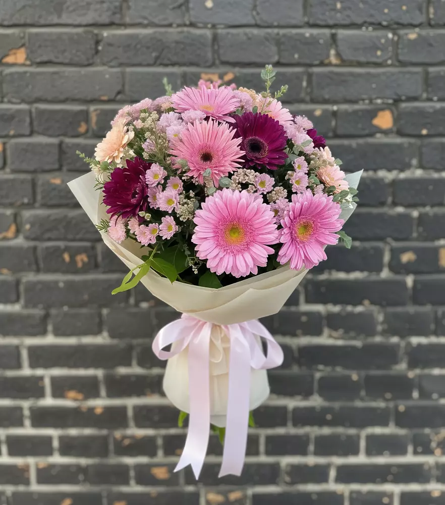 Букет цветов из: Герберы и Хризантемы в Большие Парфенки