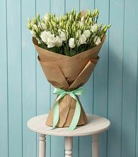 Букет цветов из:  Лизиантусы в Большие Парфенки