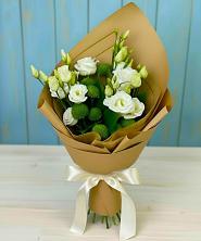 Букет цветов из:  Хризантемы и Лизиантусы в Большие Парфенки