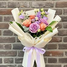 Букет цветов из:  Лизиантусы и Розы #REPLACE_PRED# Большие Парфенки