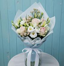Букет цветов из:  Розы и Лизиантусы #REPLACE_PRED# Большие Парфенки