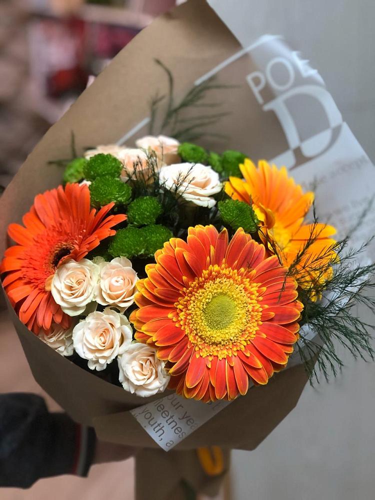 Букет цветов из: Герберы, Хризантемы и Розы в Большие Парфенки